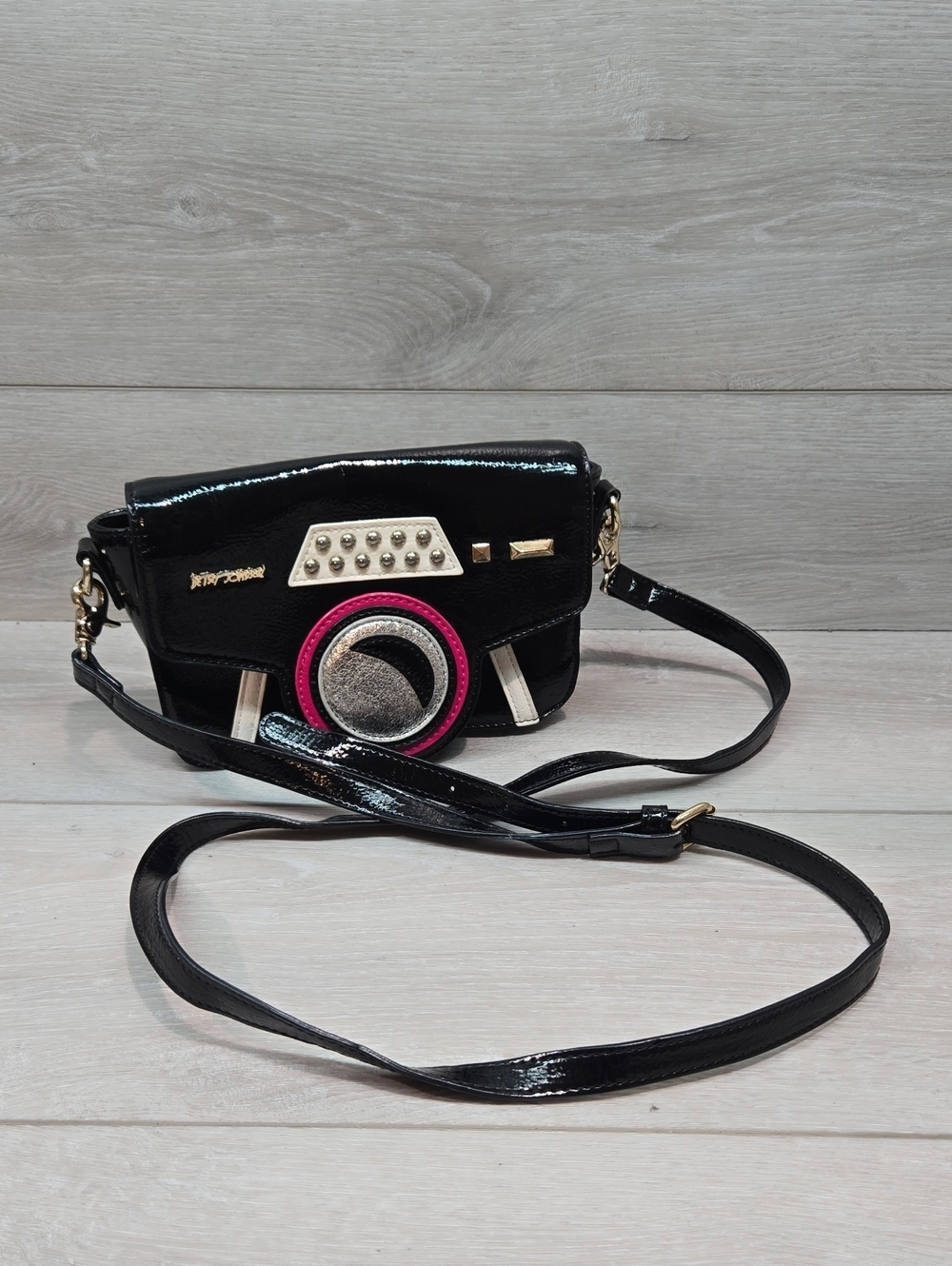 Betsey Johnson Women Black Glossy Small Crossbody Bag Purse